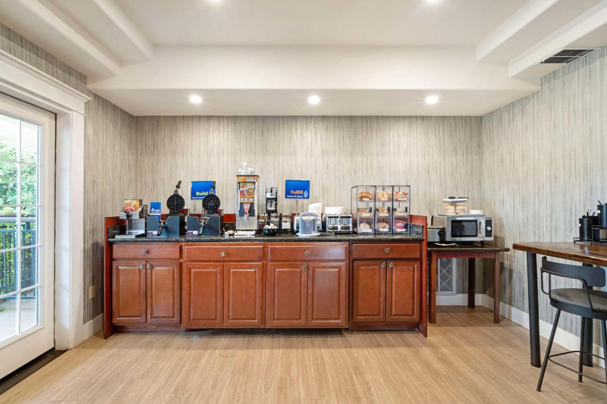 Best Western Cedar Inn & Suites Angels Camp Exteriér fotografie